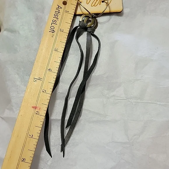 Keep It Gypsy Leather Tassels Dangle Earrings Smoke Grey - Picture 3 of 6